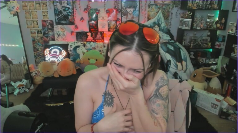 Alyx_Singer's Streamate show and profile