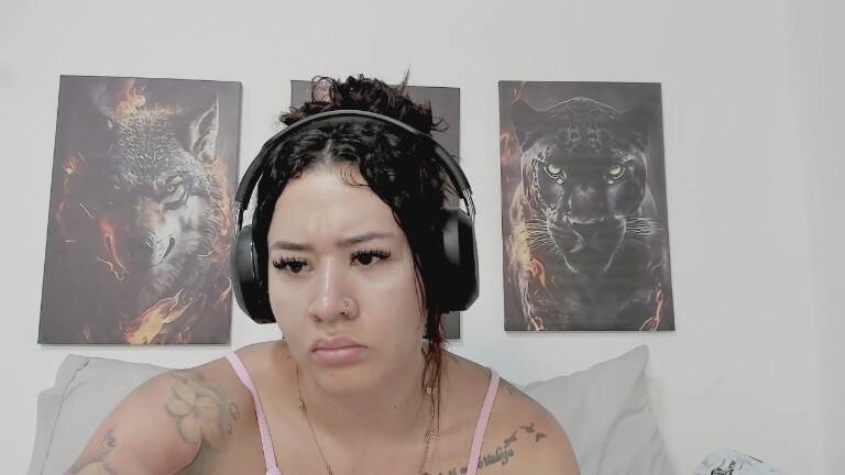 AngelMartins's Streamate show and profile