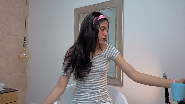 Valerie_Poleth25's Streamate show and profile