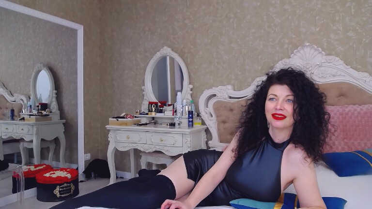 NataliaRed's Streamate show and profile