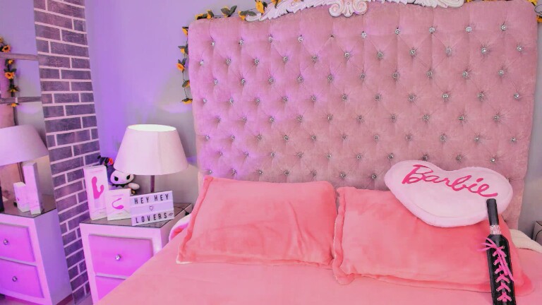 MadissonRey's Streamate show and profile