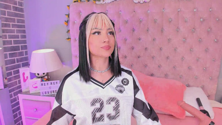 MadissonRey's Streamate show and profile