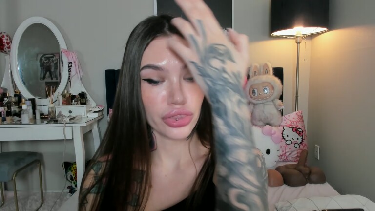 SashaNels's Streamate show and profile