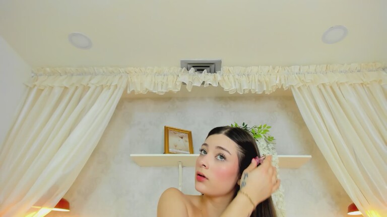 IsabellSanz's Streamate show and profile