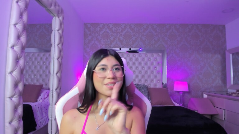 LylaKarl's Streamate show and profile