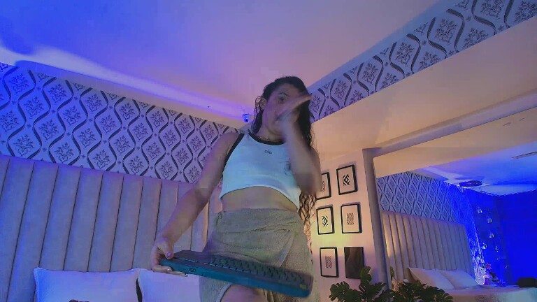 Emma_Lunny's Streamate show and profile