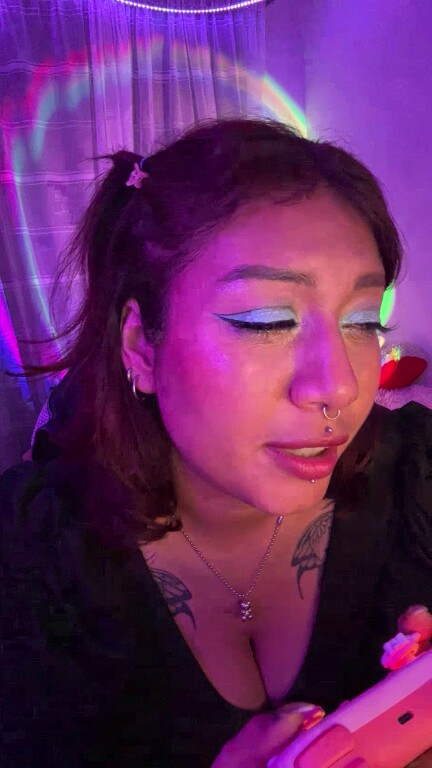 Ameliees's Streamate show and profile