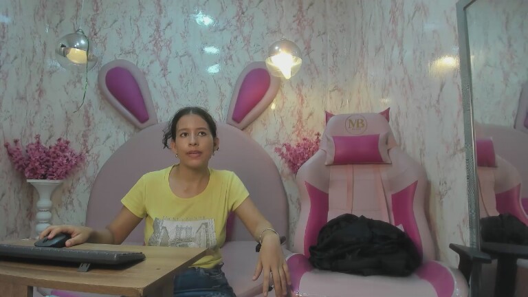 Dolly_bobssy's Streamate show and profile