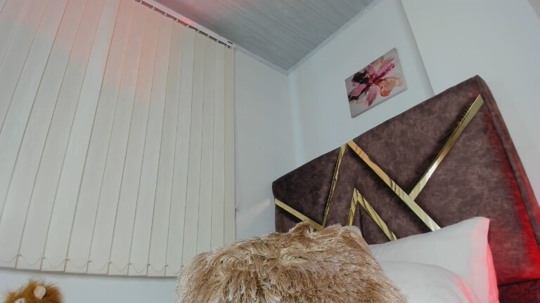 aliceee18's Streamate show and profile