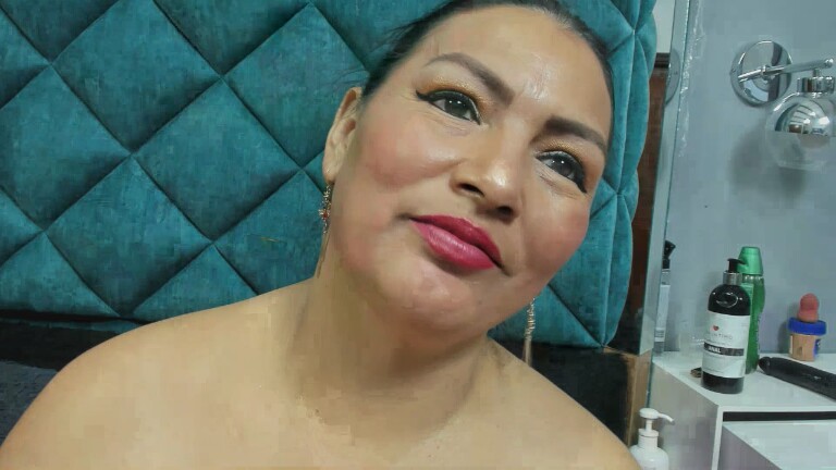 PENELOPELEWIS40's Streamate show and profile