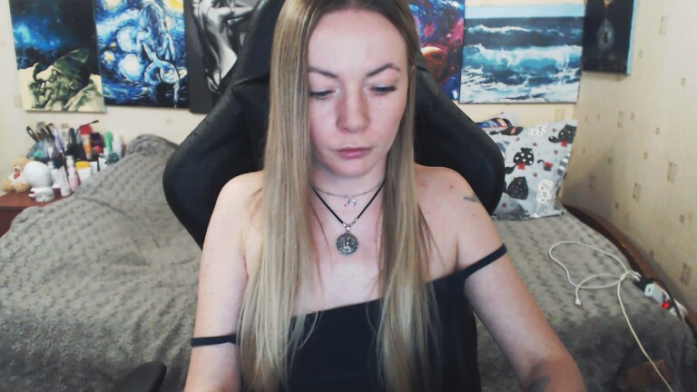 BringingLuck's Streamate show and profile