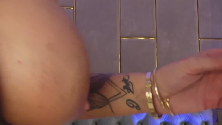 AstridStorm's Streamate show and profile