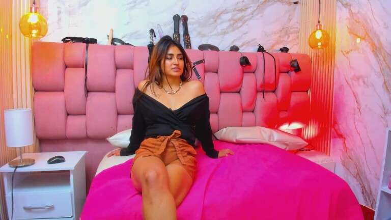 SWEETPUNISHMENT's Streamate show and profile