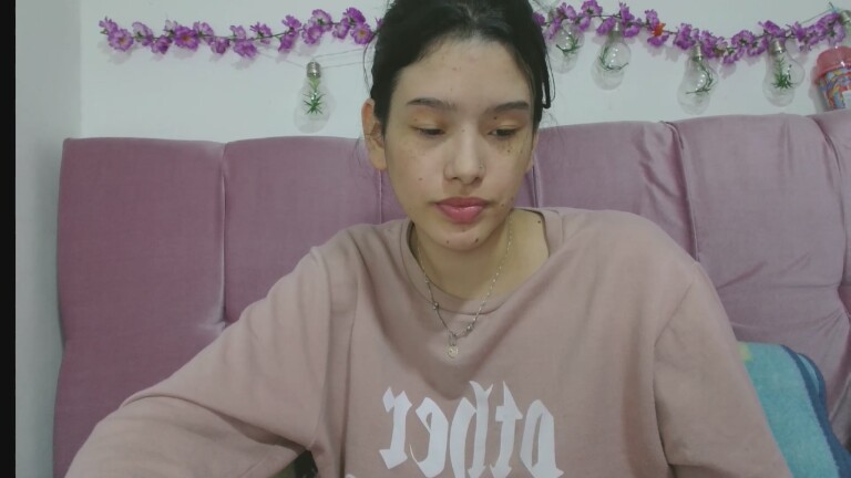 ZakuraPrincess's Streamate show and profile