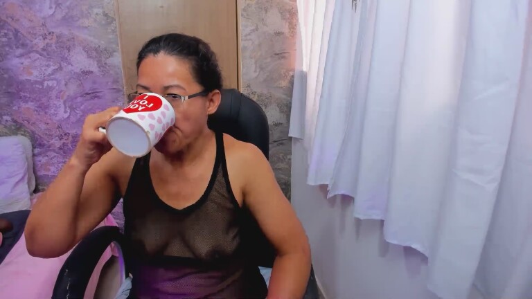 MatureePure's Streamate show and profile