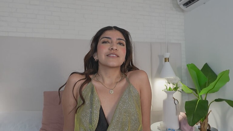 VictoriaJoliegb's Streamate show and profile