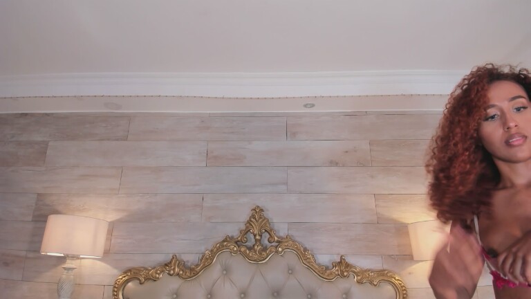 MaiaCox's Streamate show and profile