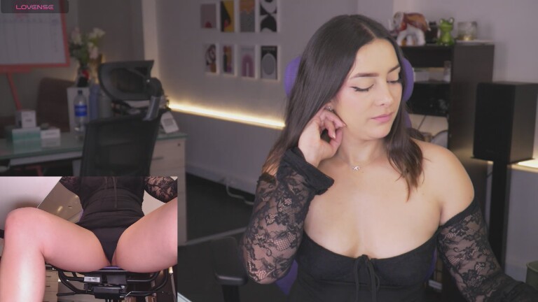 KimbeerlyClars's Streamate show and profile