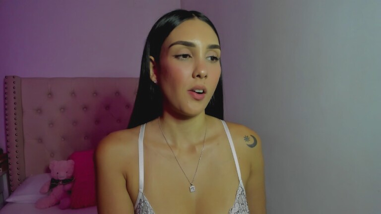 SoyLili's Streamate show and profile