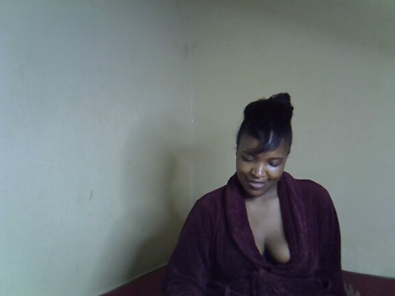 Veesazii_26's Streamate show and profile