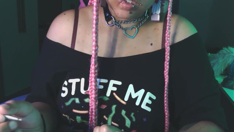 kenainai's Streamate show and profile