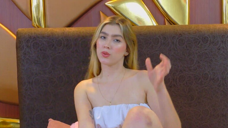 LauraFord's Streamate show and profile