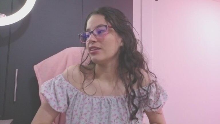 Samanthablow's Streamate show and profile