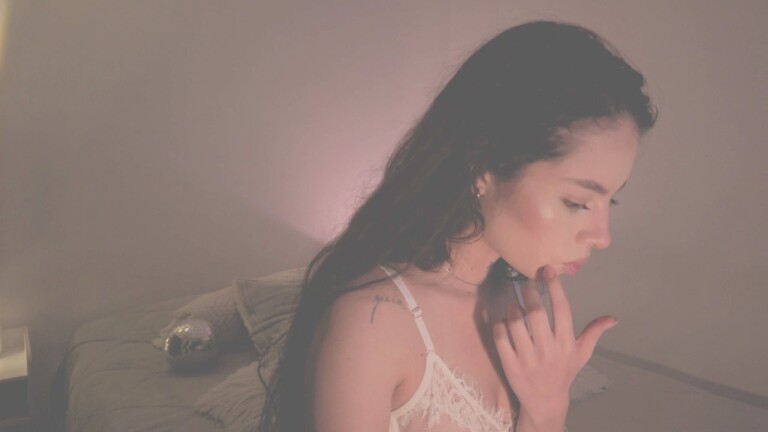 Kali71's Streamate show and profile