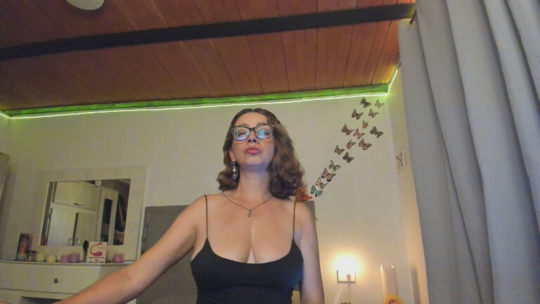 Lunajolie's Streamate show and profile