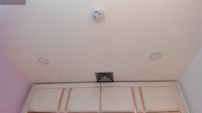 IsabellSanz's Streamate show and profile