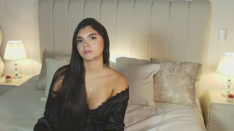 SamiLewis's Streamate show and profile