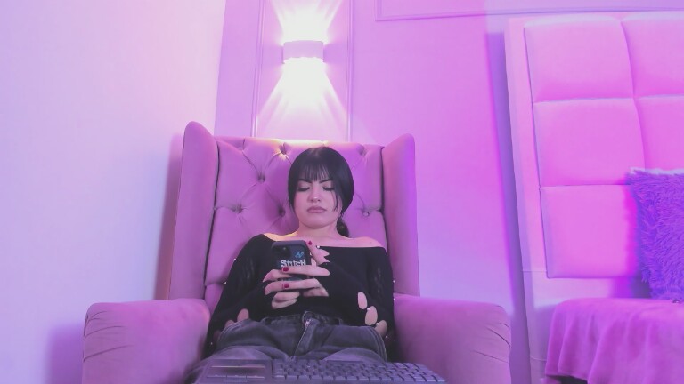 SaraBenedetti's Streamate show and profile