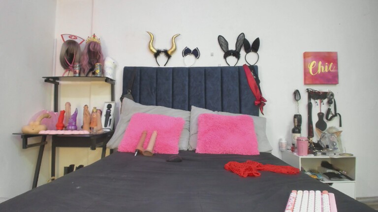 emmilygiraldo's Streamate show and profile