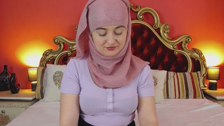 ANNALYAx's Streamate show and profile