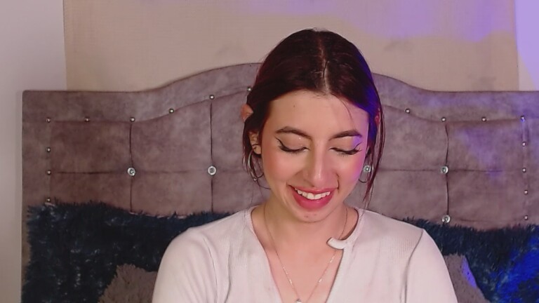 SophyMaiden's Streamate show and profile