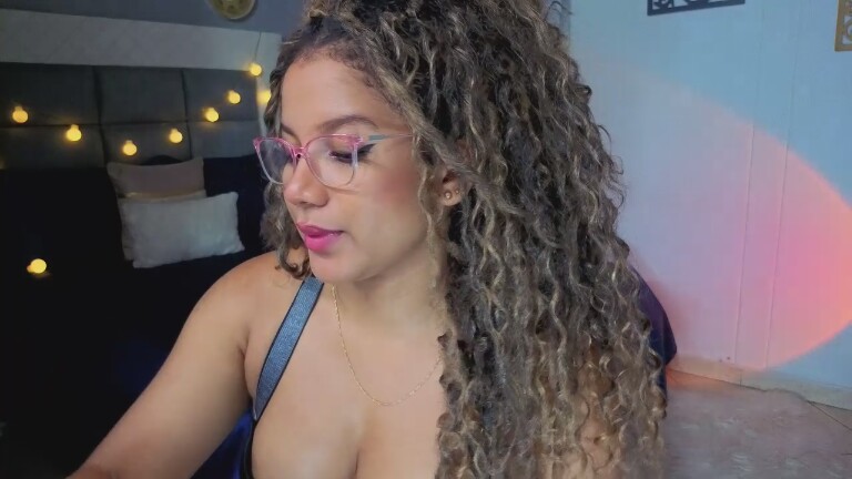 tina_diamond's Streamate show and profile