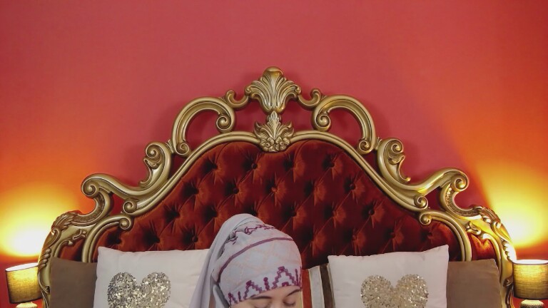 ANNALYAx's Streamate show and profile