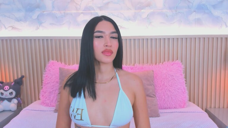 HemmaThompsonn's Streamate show and profile