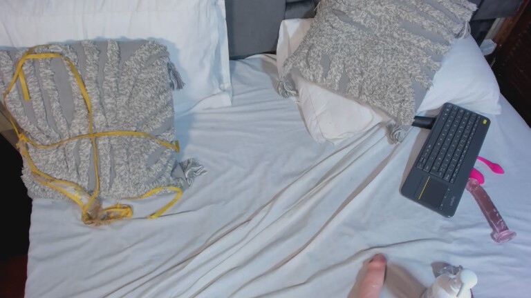 ZoeySpeart's Streamate show and profile