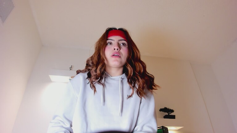 SaraBenedetti's Streamate show and profile