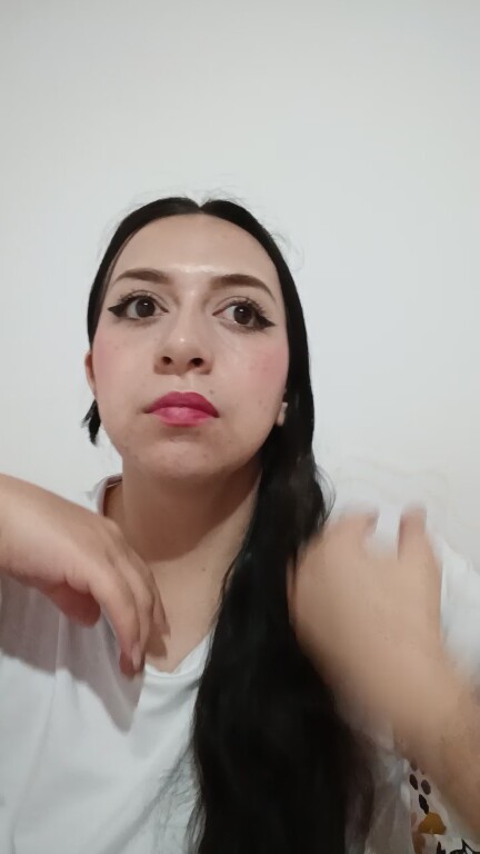 AlondraGomez33's Streamate show and profile