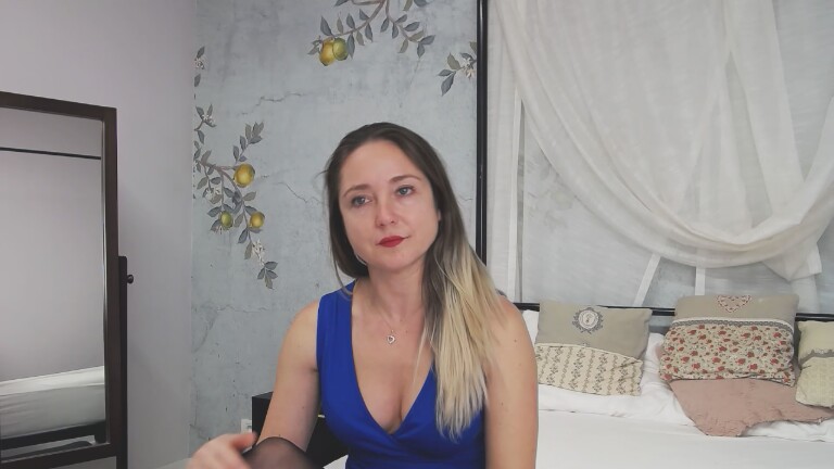 BELLAAH's Streamate show and profile