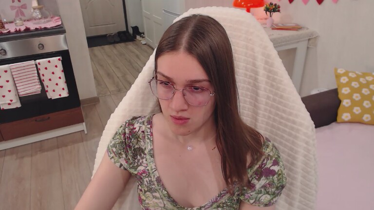 AlinaBabyGirl's Streamate show and profile