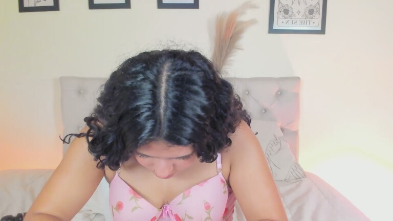 Daphnegb's Streamate show and profile