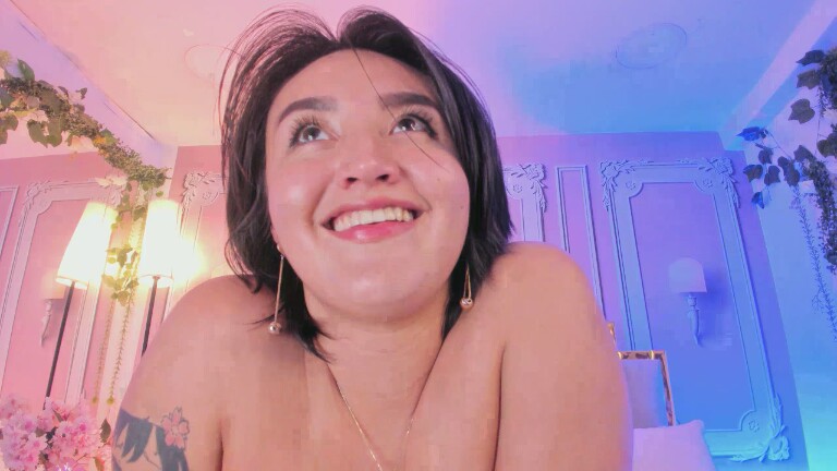 NaraSuarez's Streamate show and profile