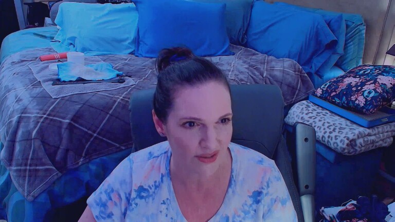 Nina's Streamate show and profile