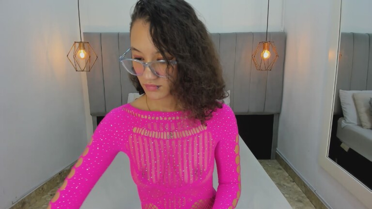 miss22mia's Streamate show and profile