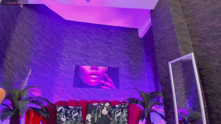 IzabelaTessa's Streamate show and profile