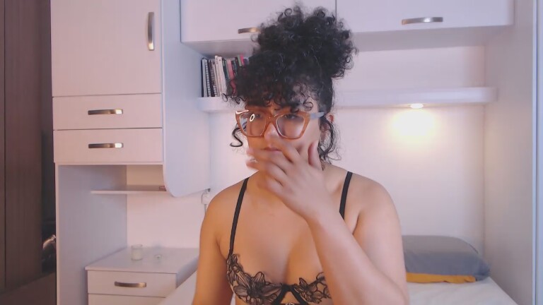 MartinaRuis's Streamate show and profile