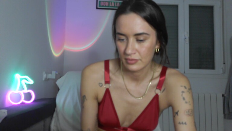 Cherry_Blaze_UK's Streamate show and profile